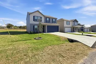 501 Sycamore Cove, Granbury, TX 76048 - Photo 4