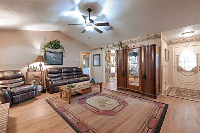 2325 Lancecrest Drive, Garland, TX 75044 - Photo 4