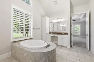 801 Surrey Ln, Flower Mound, TX 75022 - Photo 24