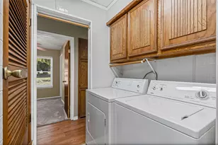 2812 Sky Harbour Dr, Granbury, TX 76049 - Photo 14