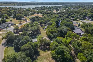 2812 Sky Harbour Dr, Granbury, TX 76049 - Photo 24