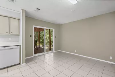 2812 Sky Harbour Drive, Granbury, TX 76049 - Photo 10