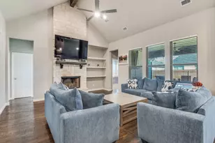 112 Steves Way, Waxahachie, TX 75165 - Photo 4