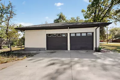 1828 Riverway Drive, Dallas, TX 75217 - Photo 4