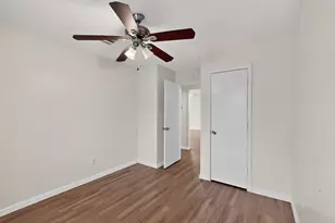 2933 Lawndale Dr, Lancaster, TX 75134 - Photo 28