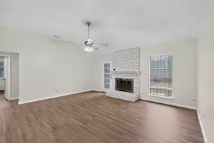 2933 Lawndale Dr, Lancaster, TX 75134 - Photo 10