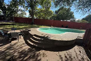 2888 Reedcroft Dr, Farmers Branch, TX 75234 - Photo 2