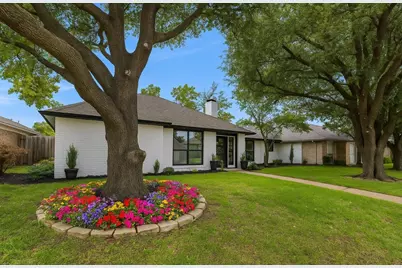 1813 Copper Creek Drive, Plano, TX 75075 - Photo 2