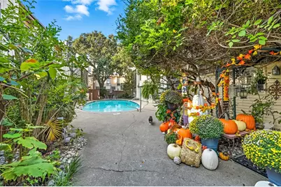 2702 Douglas Avenue #121, Dallas, TX 75219 - Photo 4