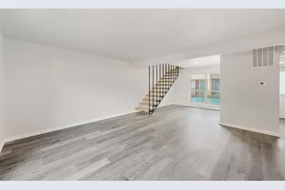 2702 Douglas Avenue #121, Dallas, TX 75219 - Photo 18