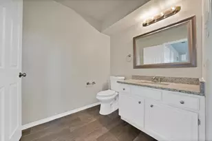 460 Caviness Dr, Grapevine, TX 76051 - Photo 14