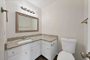 460 Caviness Dr, Grapevine, TX 76051 - Photo 22