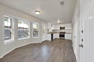 460 Caviness Dr, Grapevine, TX 76051 - Photo 10