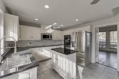 4 Whittier Court, Highland Village, TX 75077 - Photo 12