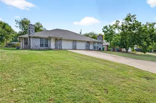 1813 Park Pl, Sherman, TX 75092 - Photo 2