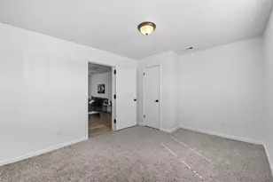 1830 San Antonio St, Grand Prairie, TX 75051 - Photo 12