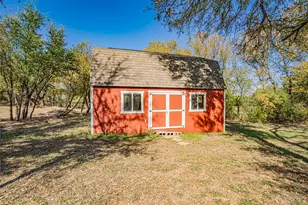 716 E Moore St, Granbury, TX 76048 - Photo 32