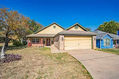 716 E Moore Street, Granbury, TX 76048 - Photo 1