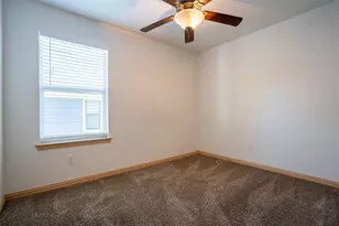 716 E Moore St, Granbury, TX 76048 - Photo 20