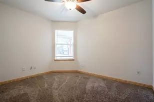 716 E Moore St, Granbury, TX 76048 - Photo 24