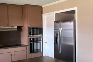 4025 Emerald Dr, Mesquite, TX 75150 - Photo 8