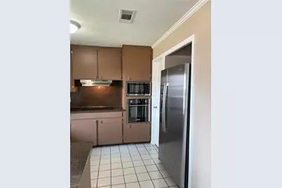 4025 Emerald Drive, Mesquite, TX 75150 - Photo 10