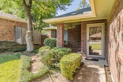 1707 Overlook Drive, Grapevine, TX 76051 - Photo 4