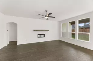 47 Magpie St, Joshua, TX 76058 - Photo 6