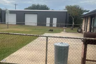 109 Odel Dr, Weatherford, TX 76085 - Photo 36