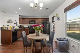 1501 Sierra Estate Trail, Fort Worth, TX 76119 - Photo 10