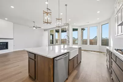 932 Mumms Field Drive, Fort Worth, TX 76247 - Photo 4