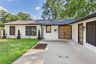 902 Ward Ln, Athens, TX 75751 - Photo 2