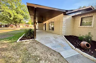 3557 Reeves, North Richland Hills, TX 76117 - Photo 4