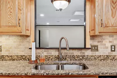 108 Silverleaf Drive, Fort Worth, TX 76112 - Photo 14