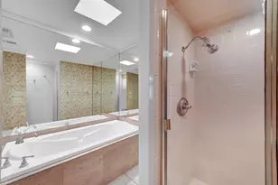 12401 Pleasant Valley Dr, Dallas, TX 75243 - Photo 30