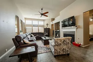 1807 Hidden Brook, Grand Prairie, TX 75050 - Photo 10