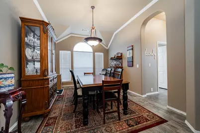 1807 Hidden Brook, Grand Prairie, TX 75050 - Photo 8