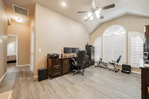 1807 Hidden Brook, Grand Prairie, TX 75050 - Photo 34