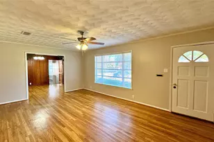 105 Davidson Dr, Terrell, TX 75160 - Photo 2