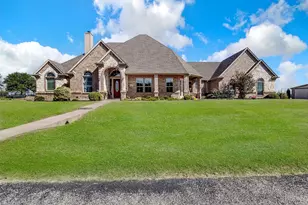 117 Citation Dr, Cresson, TX 76035 - Photo 1