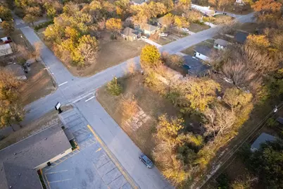 930 N Mirick Avenue, Denison, TX 75020 - Photo 2