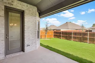 724 Raylan St, Springtown, TX 76082 - Photo 28