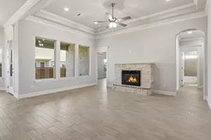 724 Raylan St, Springtown, TX 76082 - Photo 8