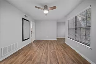 9910 Royal Ln, Dallas, TX 75231 - Photo 22