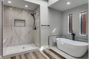 2103 Bay Club Dr, Arlington, TX 76013 - Photo 12