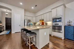 1212 Blue Lake Blvd, Arlington, TX 76005 - Photo 4