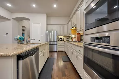 1212 Blue Lake Boulevard, Arlington, TX 76005 - Photo 6