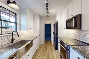 7633 Teresa Ct, North Richland Hills, TX 76182 - Photo 12