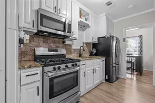 2704 N 19th St, Waco, TX 76708 - Photo 8