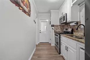 2704 N 19th St, Waco, TX 76708 - Photo 6